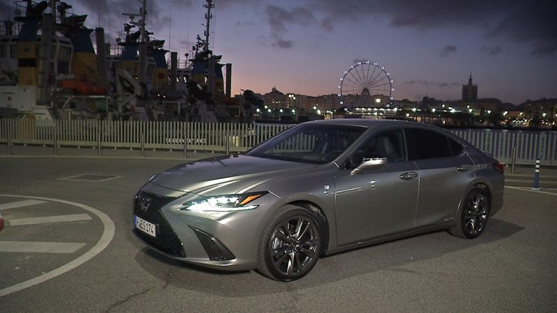 Deze week in Autowereld: de Lexus ES, een bijzondere schuurvondst en nieuws uit Amerika