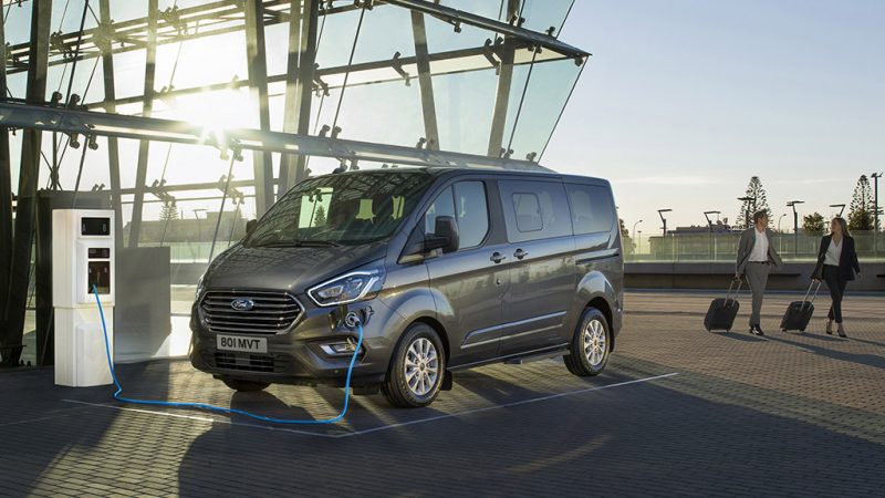 Ford onthult de Tourneo Custom Plug-In Hybrid