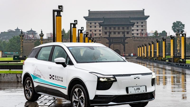 AIWAYS U5-prototypes aan de start van een fantastisch EV-avontuur: unieke rit van China naar West-Europa